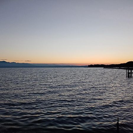 Casa Lugana 15 - Monolocale Con Piscina Fronte Lago Sirmione Exteriör bild