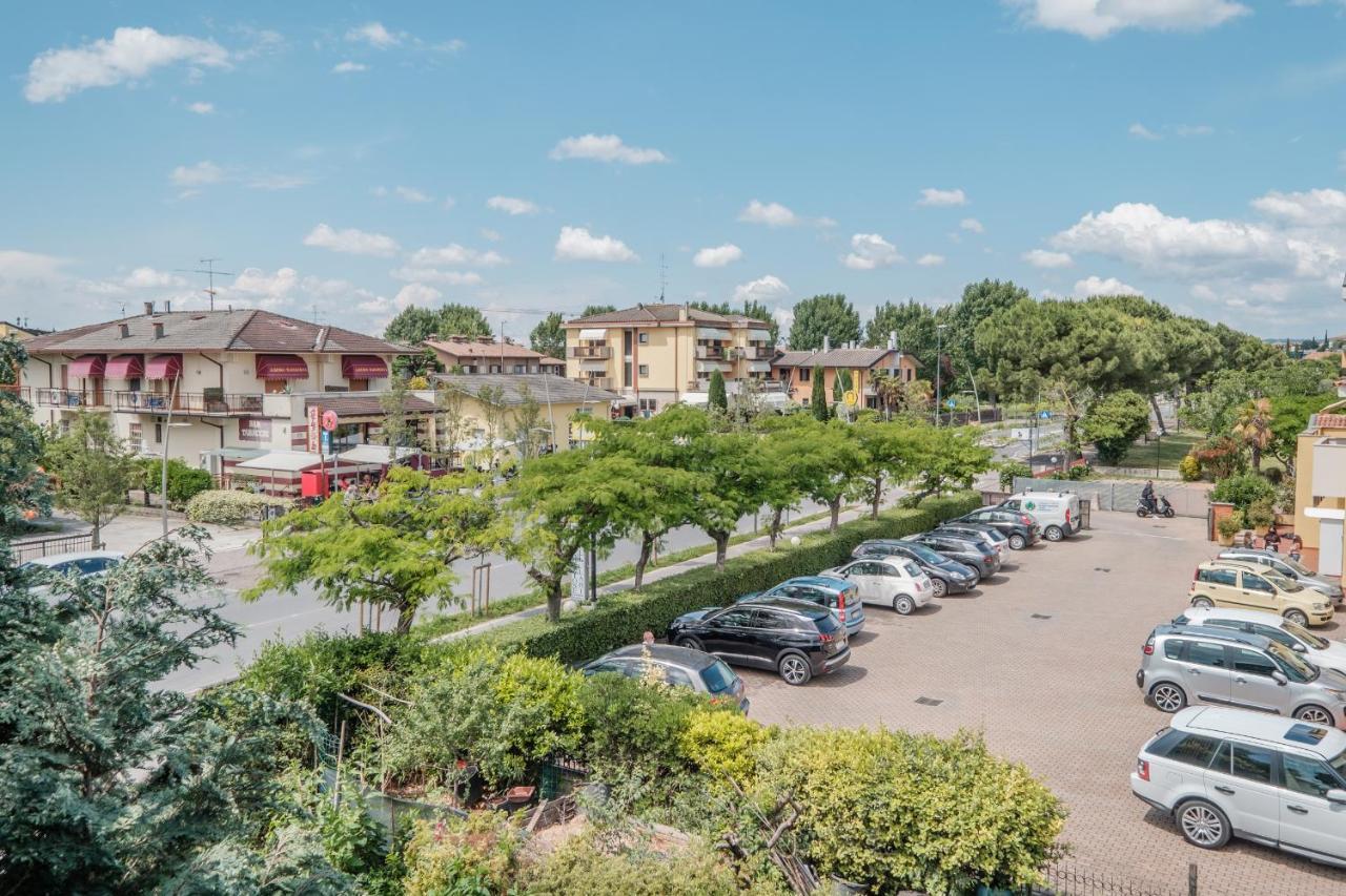 Casa Lugana 15 - Monolocale Con Piscina Fronte Lago Sirmione Exteriör bild