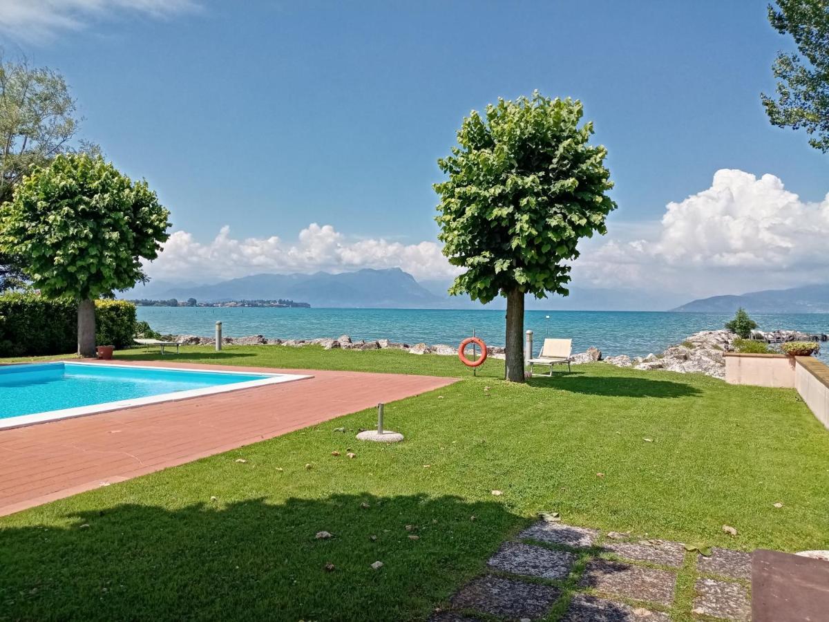 Casa Lugana 15 - Monolocale Con Piscina Fronte Lago Sirmione Exteriör bild