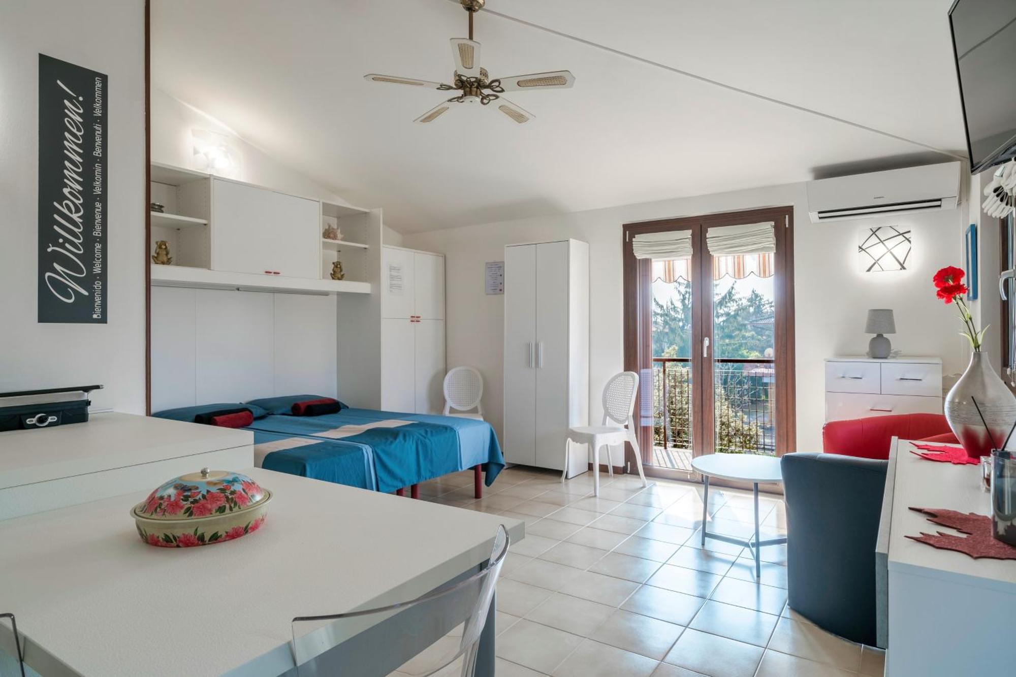 Casa Lugana 15 - Monolocale Con Piscina Fronte Lago Sirmione Exteriör bild