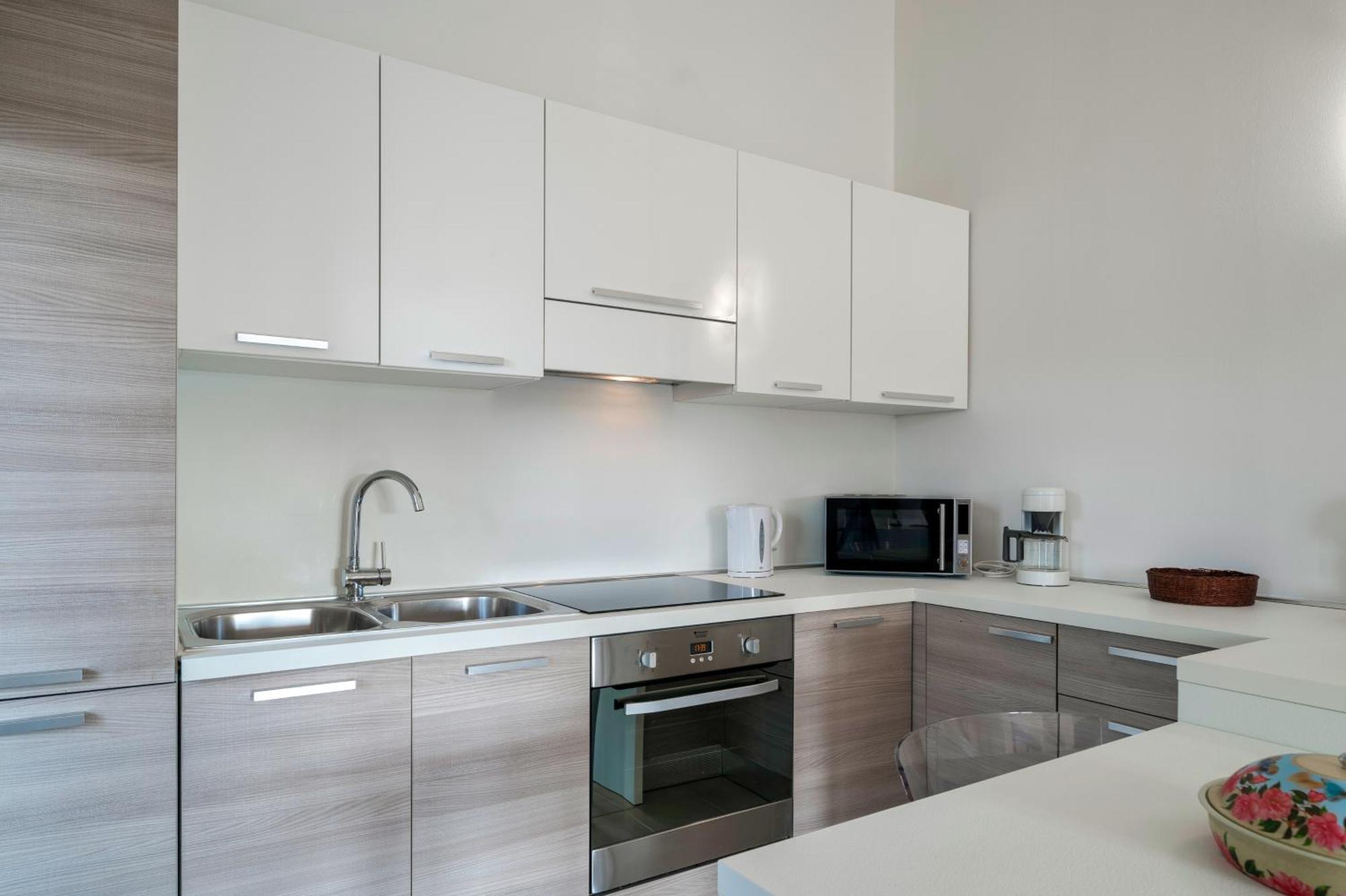 Casa Lugana 15 - Monolocale Con Piscina Fronte Lago Sirmione Exteriör bild