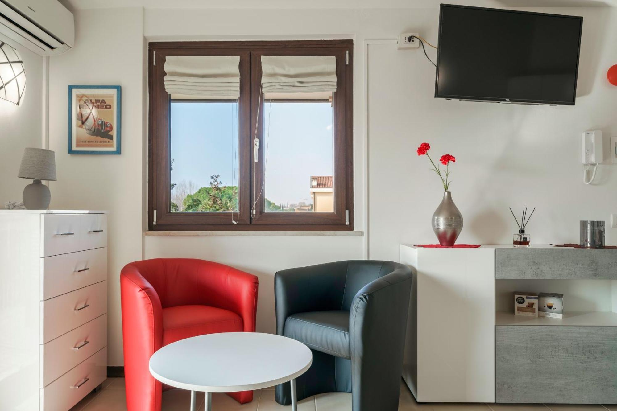 Casa Lugana 15 - Monolocale Con Piscina Fronte Lago Sirmione Exteriör bild