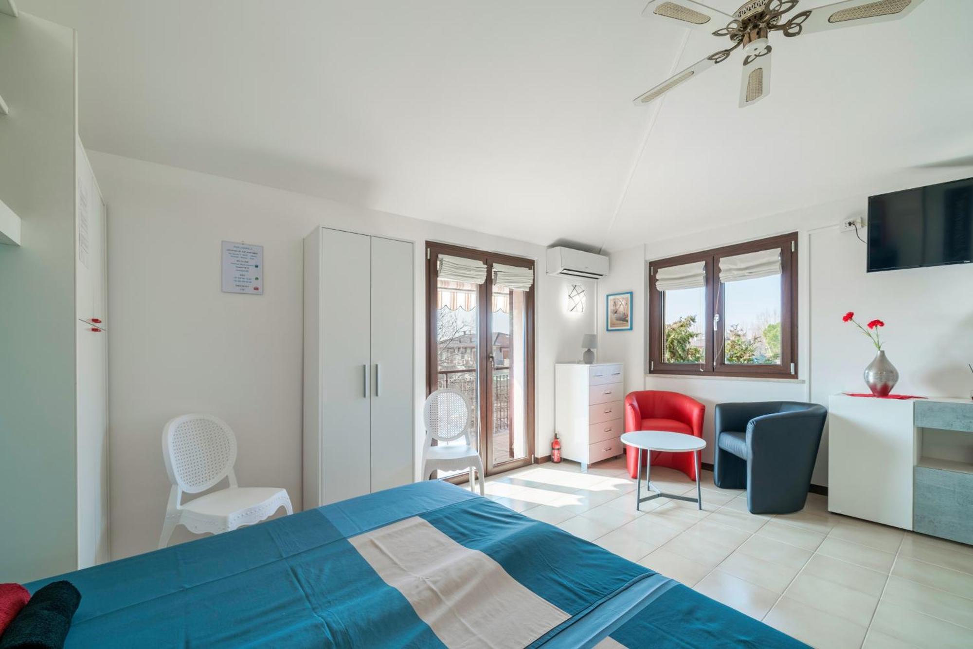 Casa Lugana 15 - Monolocale Con Piscina Fronte Lago Sirmione Exteriör bild