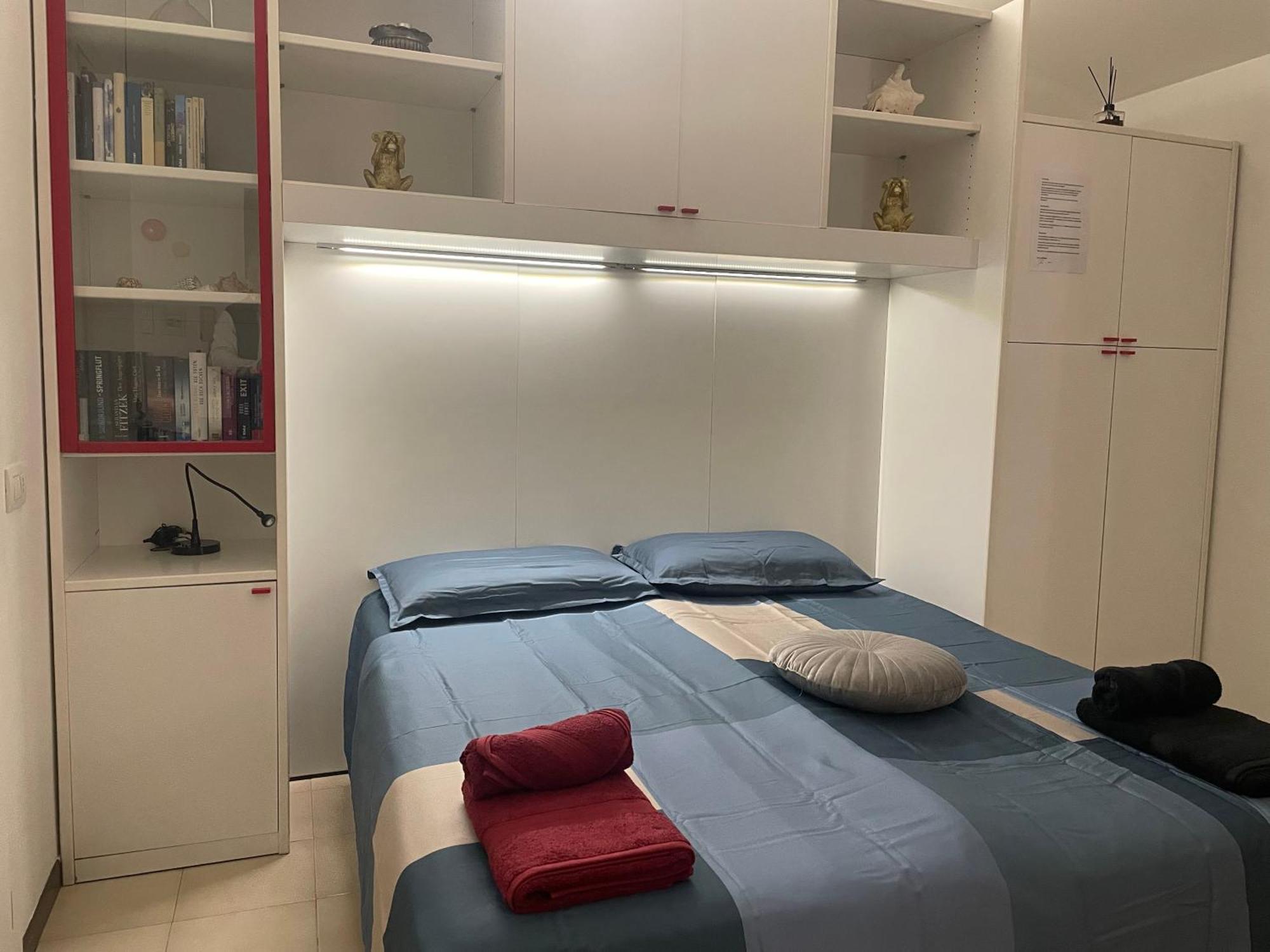 Casa Lugana 15 - Monolocale Con Piscina Fronte Lago Sirmione Exteriör bild